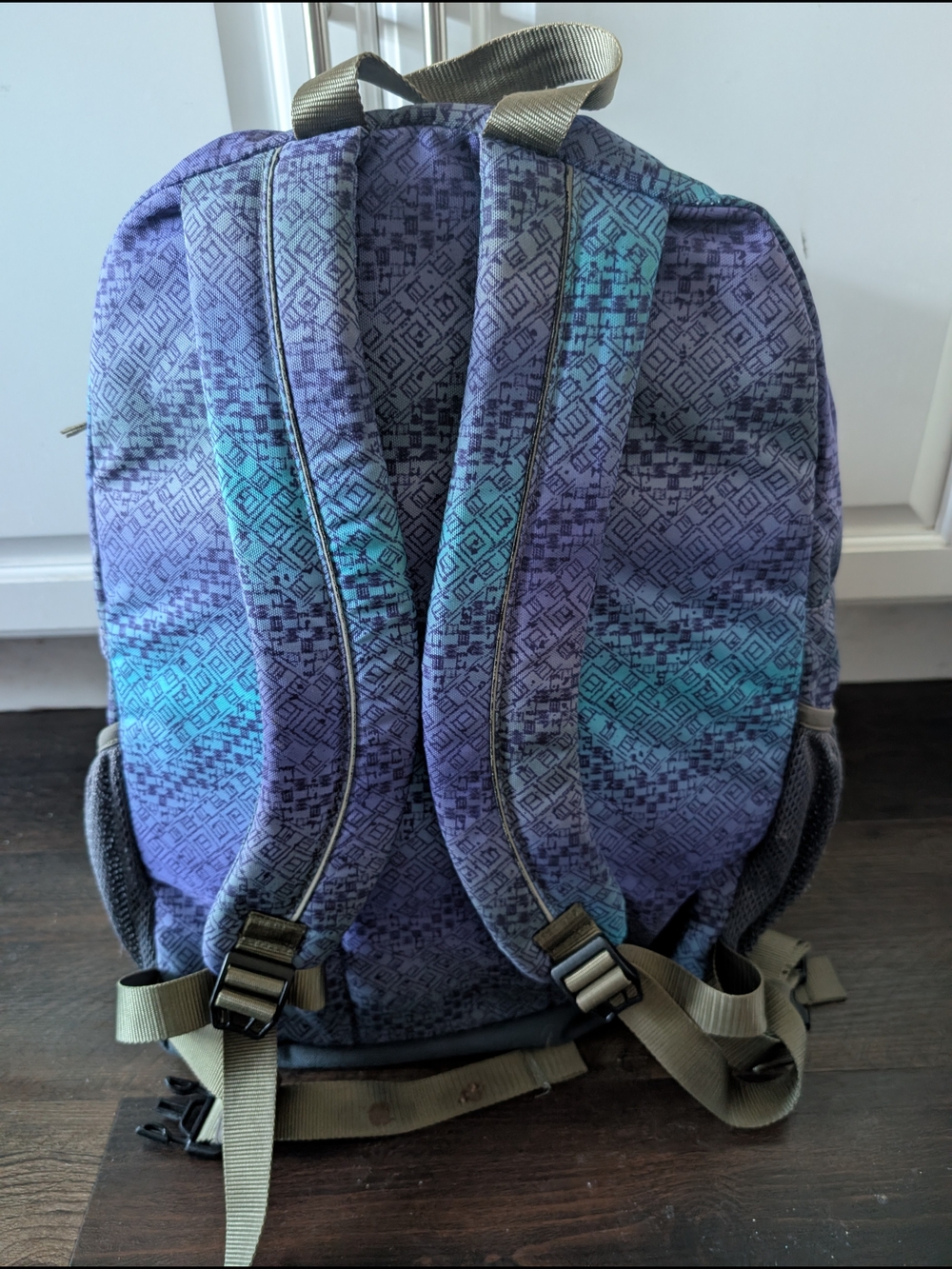 Nice LL Bean Deluxe Purple Teal Patterned Backpack - Picture 4 of 5